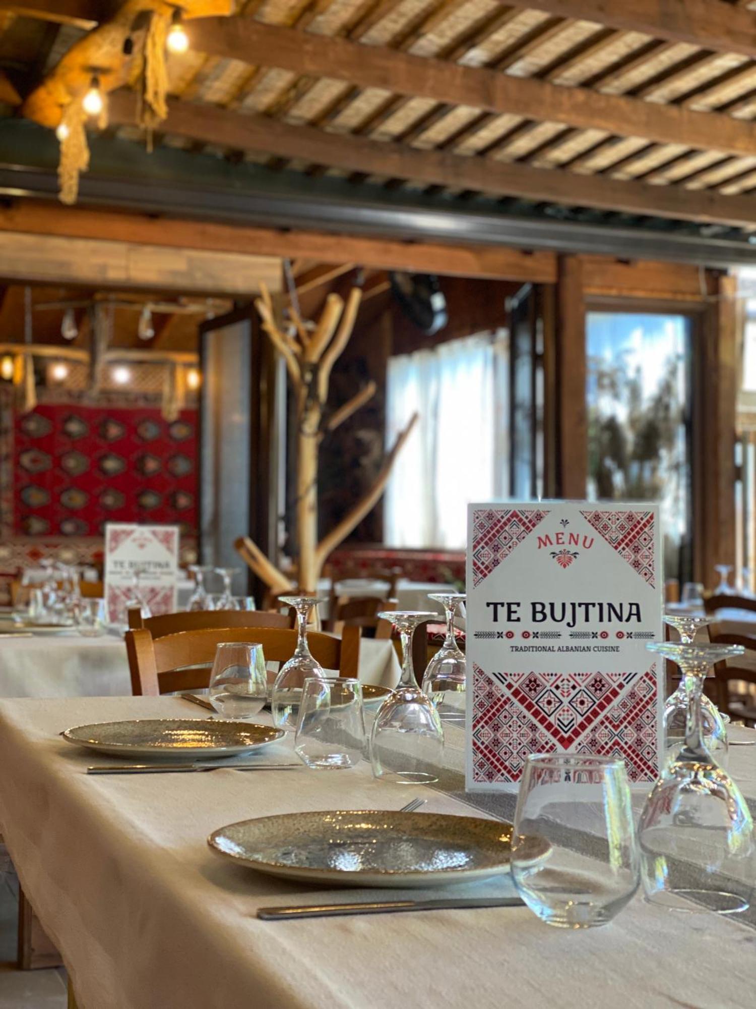 Te Bujtina Hotel- Cozy Stay With Traditional Breakfast Near Beach โกเลม ภายนอก รูปภาพ